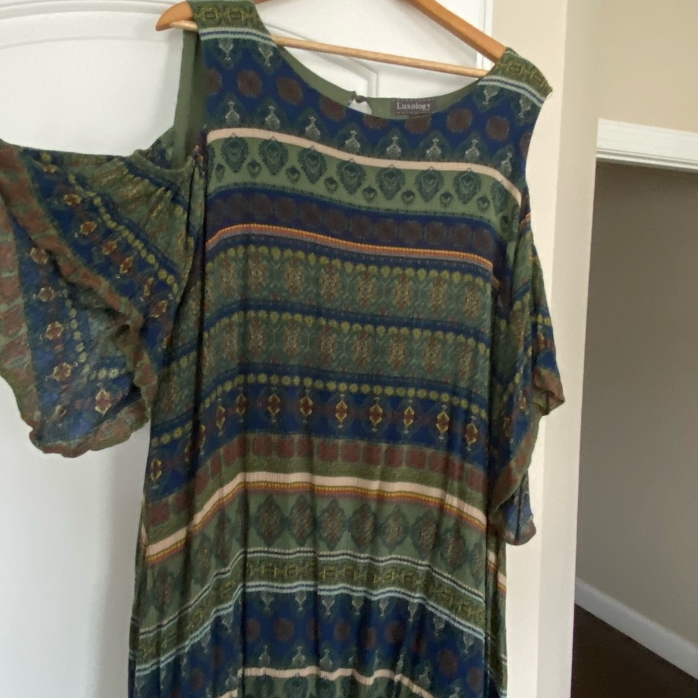 Cold Shoulder Dress by Luxology size 20
